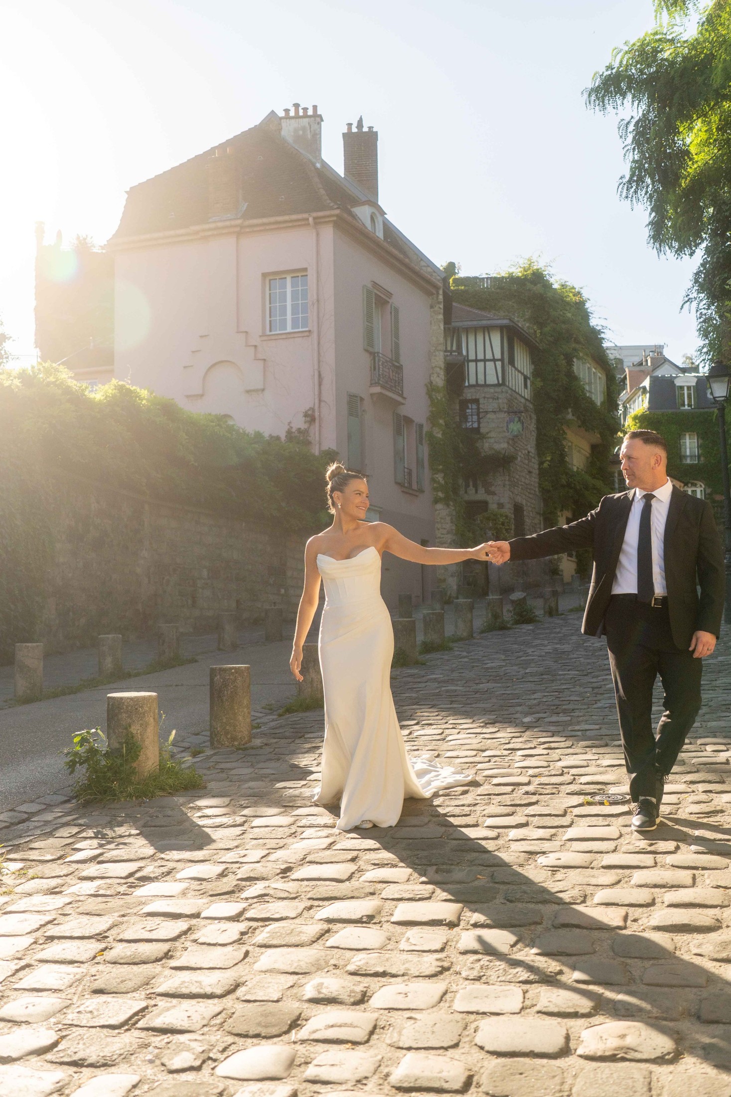 Couples and proposals in Paris